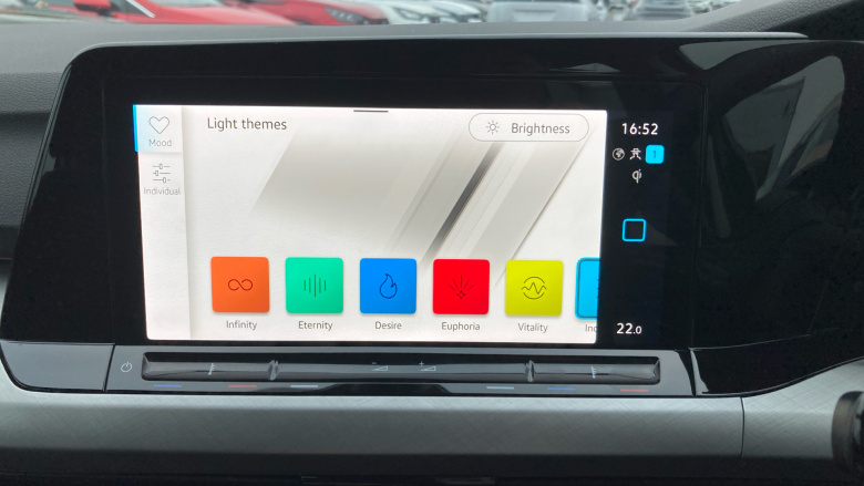 Volkswagen Golf 1.5 TSI Life 5dr Petrol Hatchback